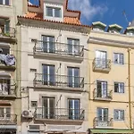 Modern 3br, Terrace, Ac/heating & Self Check-in Лиссабон