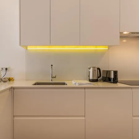 Modern 3br, Terrace, Ac/heating & Self Check-in Lejlighed