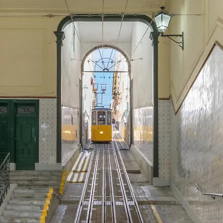 Lejlighed Modern 3br, Terrace, Ac/heating & Self Check-in Lisboa