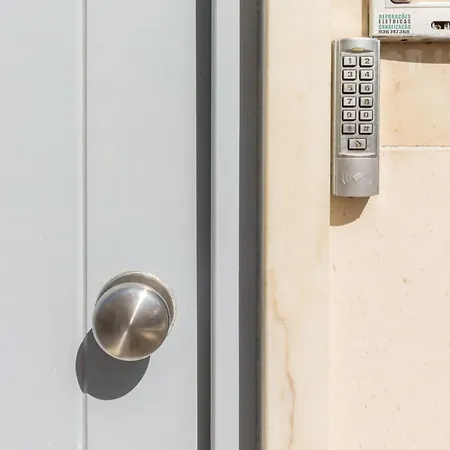 Modern 3br, Terrace, Ac/heating & Self Check-in Apartmán *