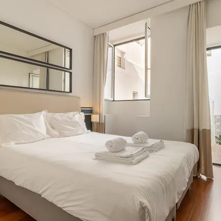 Modern 3br, Terrace, Ac/heating & Self Check-in Apartment
