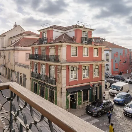 Modern 3br, Terrace, Ac/heating & Self Check-in Apartment *