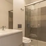 Apartman Modern 3br, Terrace, Ac/heating & Self Check-in *