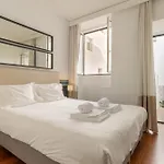 Modern 3br, Terrace, Ac/heating & Self Check-in Apartman