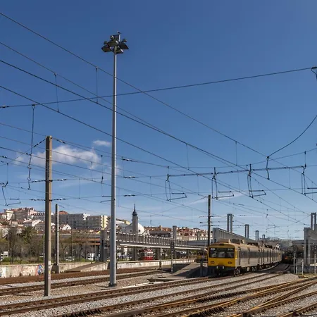 Modern 3br, Terrace, Ac/heating & Self Check-in