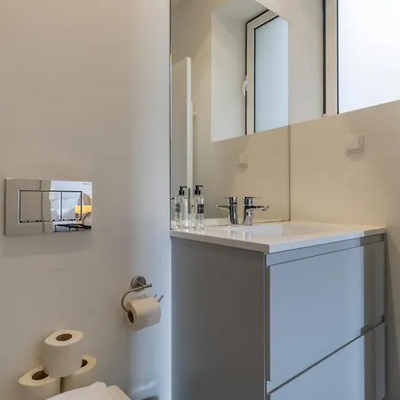 Apartamento Modern 3br, Terrace, Ac/heating & Self Check-in