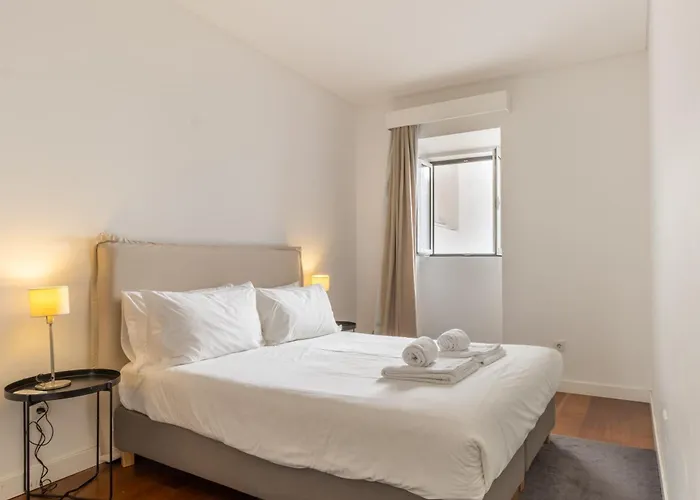Modern 3br, Terrace, Ac/heating & Self Check-in Lisboa