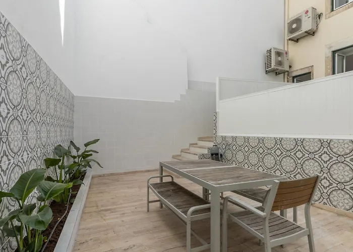 Modern 3br, Terrace, Ac/heating & Self Check-in Διαμέρισμα Lisboa