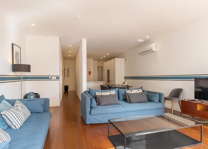 Apartment Modern 3br, Terrace, Ac/heating & Self Check-in