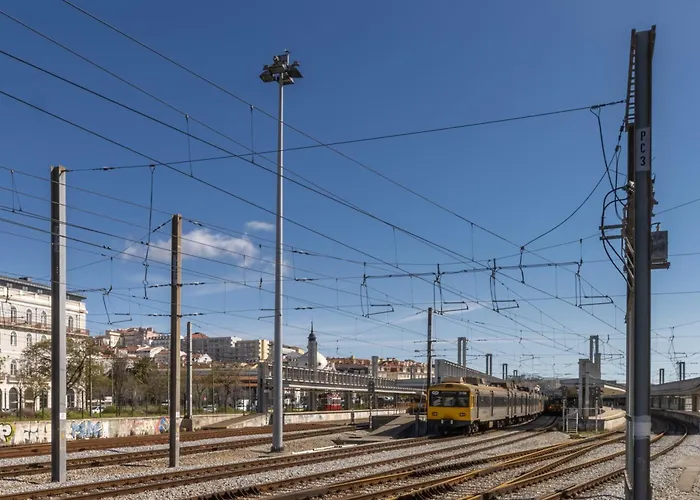 Modern 3br, Terrace, Ac/heating & Self Check-in