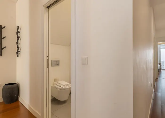 Apartment Modern 3br, Terrace, Ac/heating & Self Check-in Lisbon