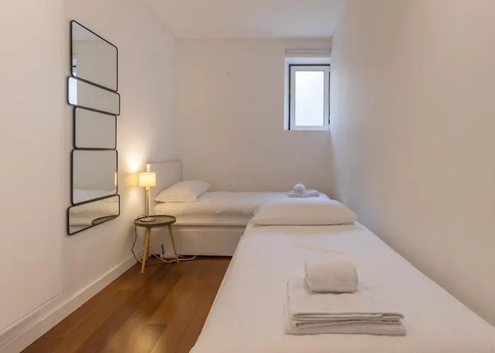 Apartment Modern 3br, Terrace, Ac/heating & Self Check-in *