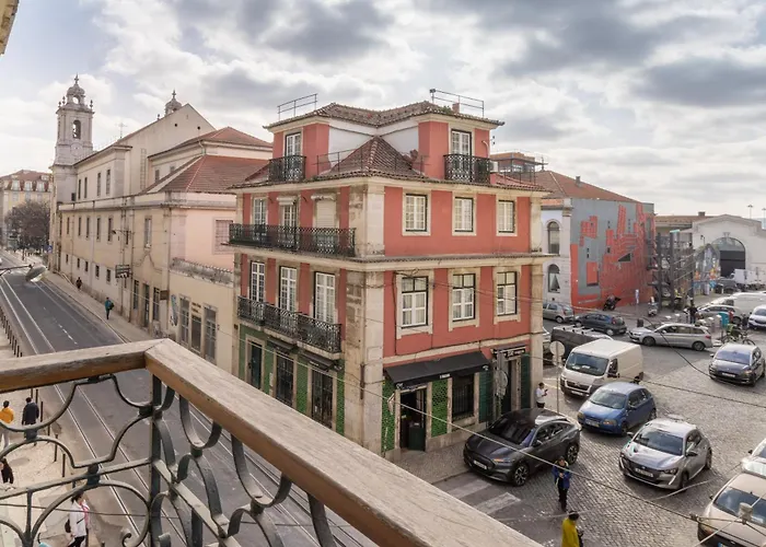 Modern 3br, Terrace, Ac/heating & Self Check-in Apartment *